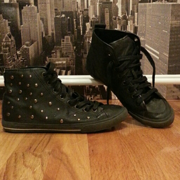 Graceland Shoes - Graceland High Tops